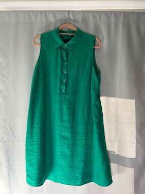 Tahari Emerald Green Sleeveless Collared Tunic